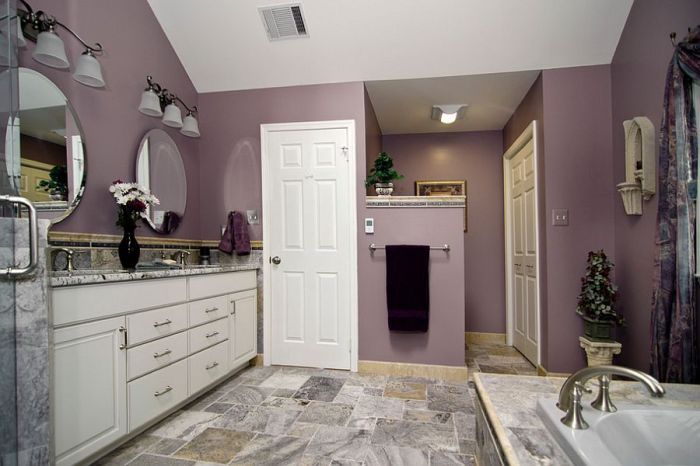 Purple bathroom decor ideas